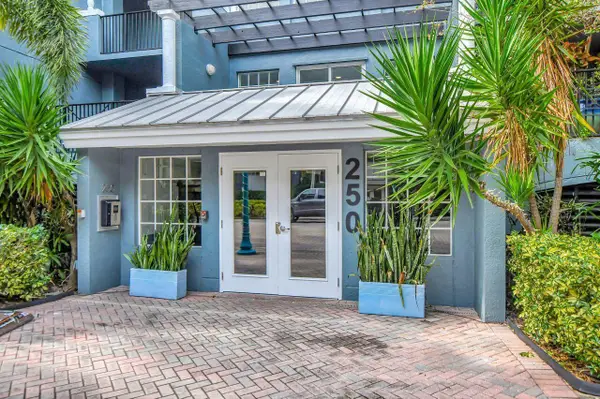 250 NE 3rd Avenue #1408, Delray Beach, FL 33444