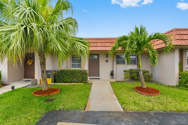 5725 Fernley Drive E #8, West Palm Beach, FL 33415