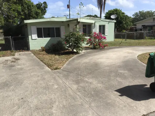 364 Johnston Street, Fort Pierce, FL 34982