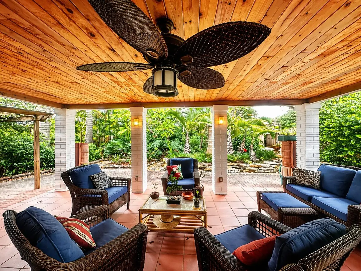 137 Auburn Drive, Lake Worth Beach, FL 33460 - #1