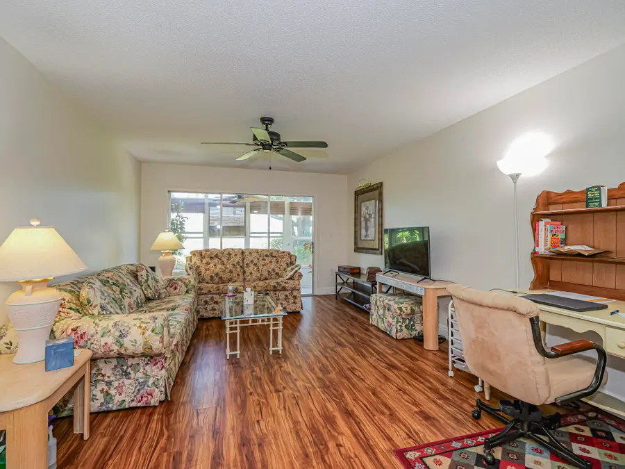2800 Indian River Boulevard #4r, Vero Beach, FL 32960 - #2