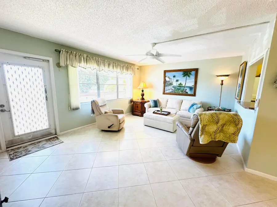 2132 Cambridge F #2132, Deerfield Beach, FL 33442 - #2