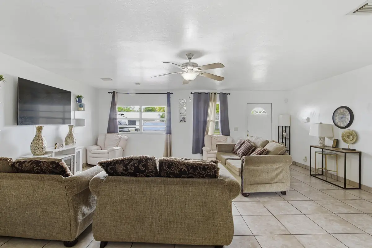 8230 SW 4th Place, North Lauderdale, FL 33068 - #1