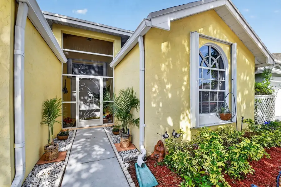 1033 Fairfax Circle W, Boynton Beach, FL 33436 - #3