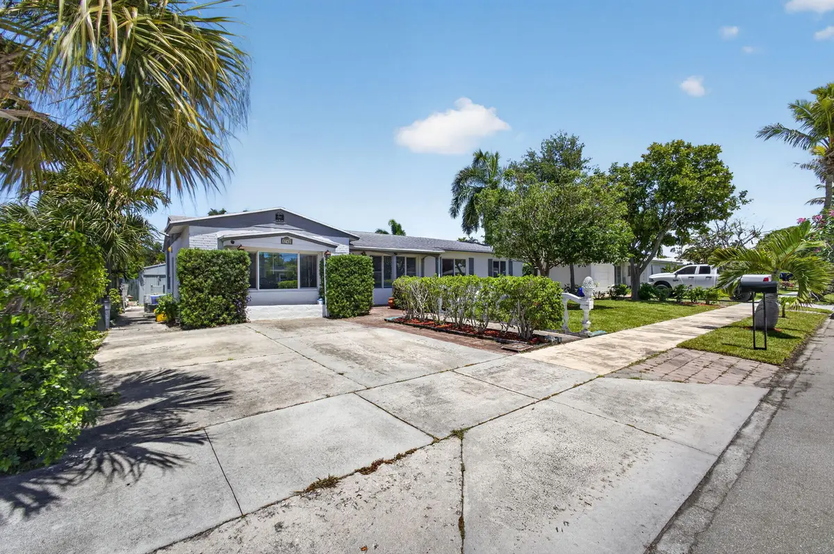 1762 15th Avenue N, Lake Worth Beach, FL 33460 - #1