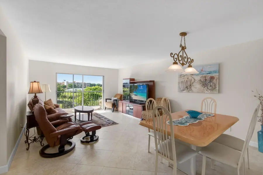 7006 Huntington Lane #404, Delray Beach, FL 33446 - #3