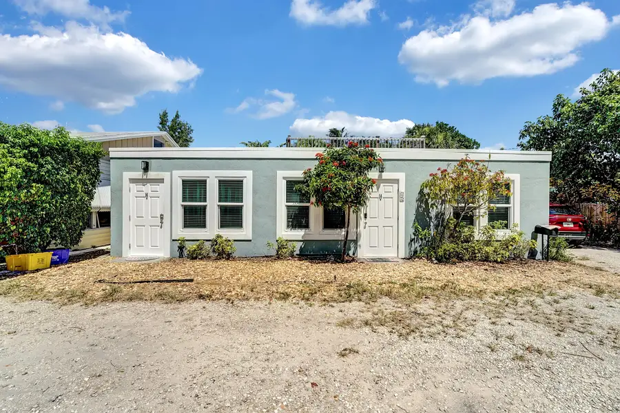 14 South Lane, Boynton Beach, FL 33435 - #2