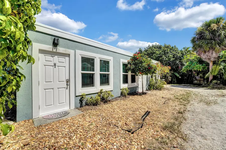 14 South Lane, Boynton Beach, FL 33435 - #3