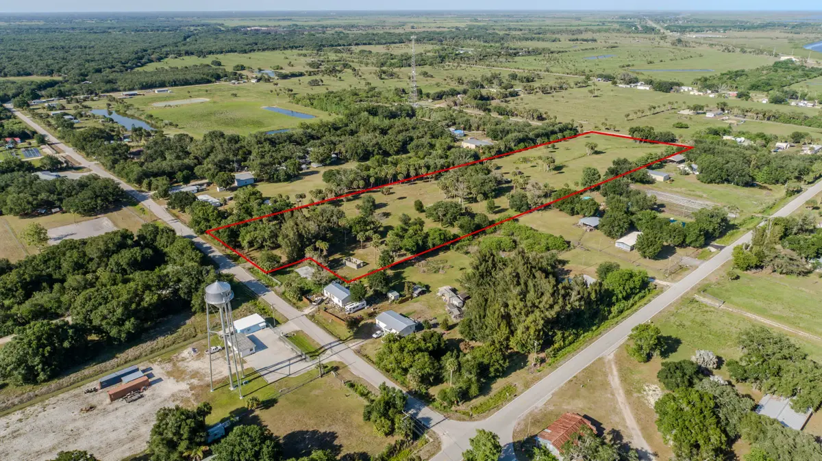 1100 Red Barn Rd N W, Moore Haven, FL 33471 - #1