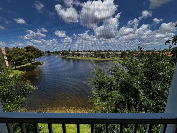 7763 Southampton Terrace #405, Tamarac, FL 33321