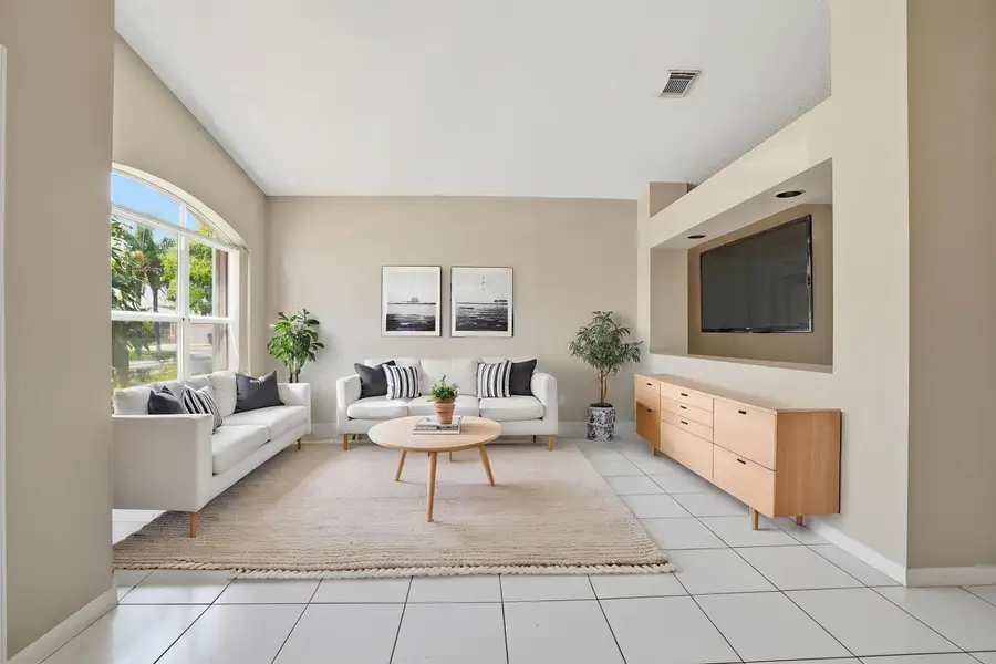 1495 SW 105th Avenue, Pembroke Pines, FL 33025 - #3