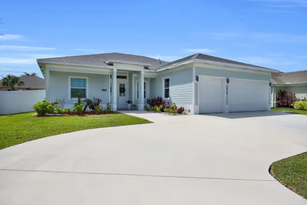 1950 SW Glendale Street, Port St Lucie, FL 34987