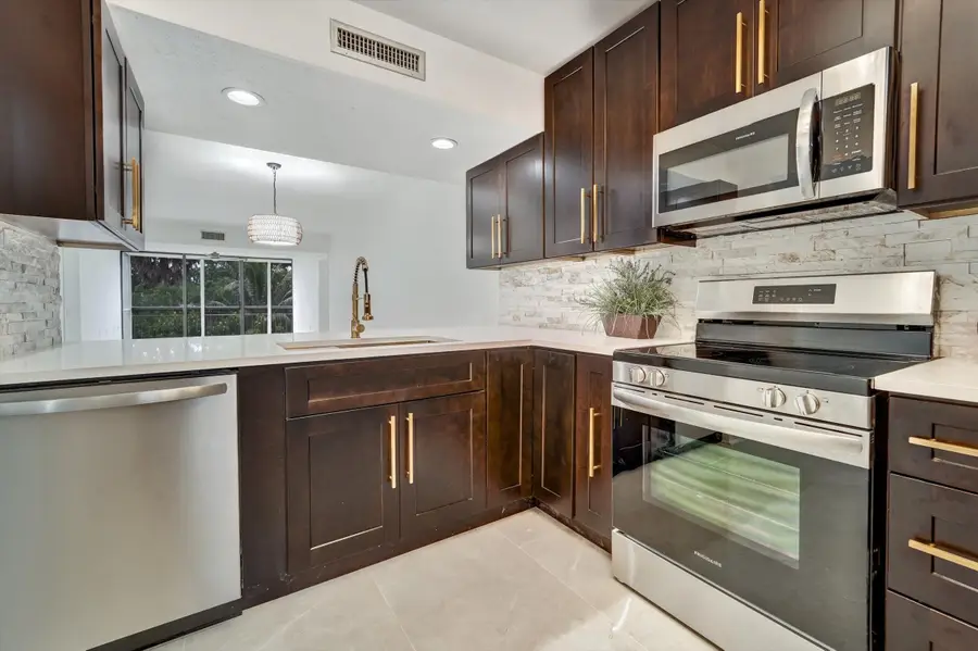 6181 Balboa Circle #303, Boca Raton, FL 33433 - #3