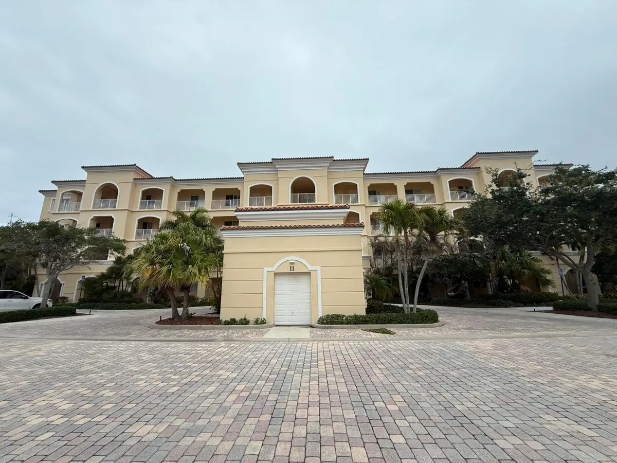 11 W Harbour Isle Dr W #105, Fort Pierce, FL 34949 - #1