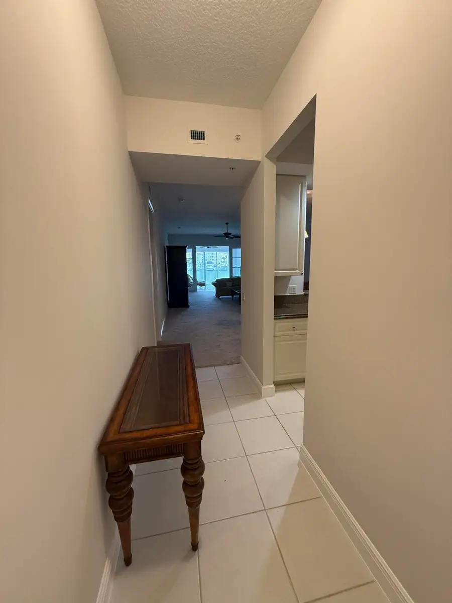 11 W Harbour Isle Dr W #105, Fort Pierce, FL 34949 - #2