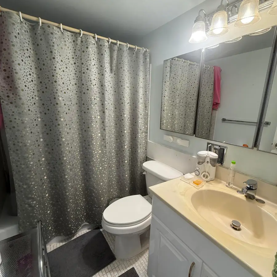 2102 Lake Osborne Drive #20, Lake Worth Beach, FL 33461 - #3