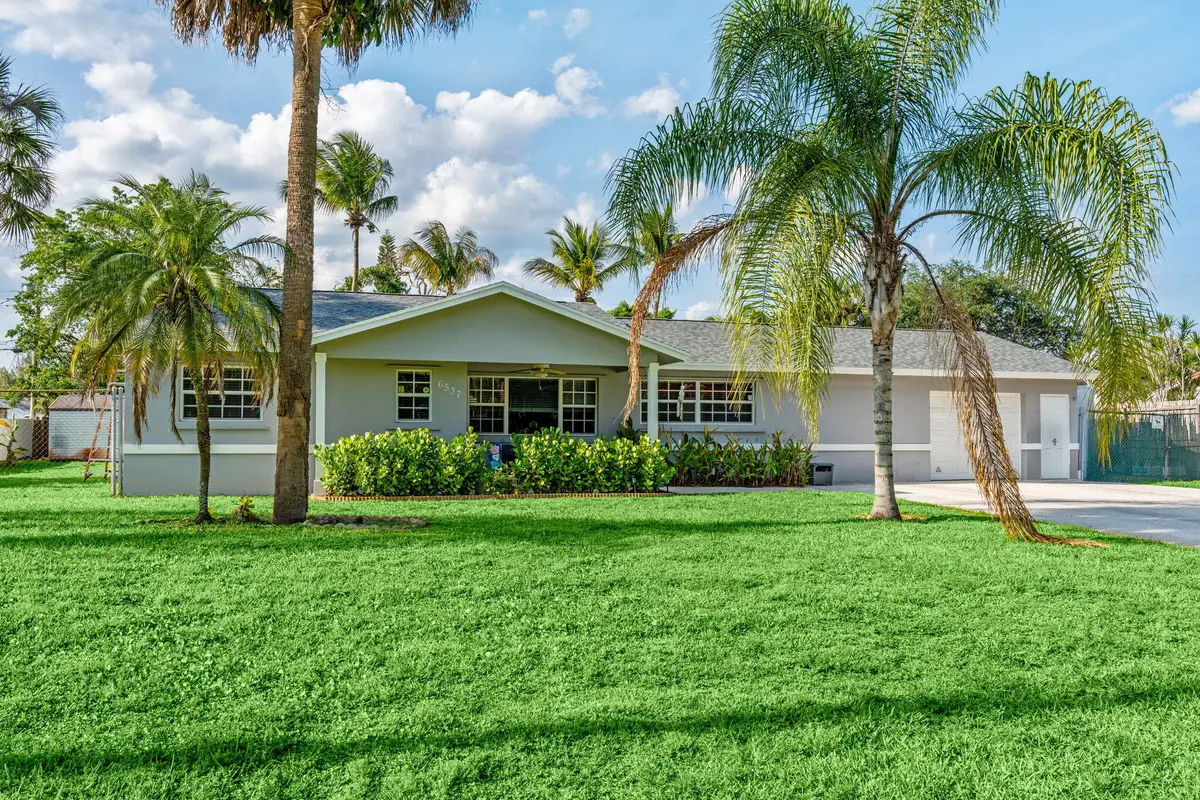 6537 Monmouth Road, West Palm Beach, FL 33413 - #1