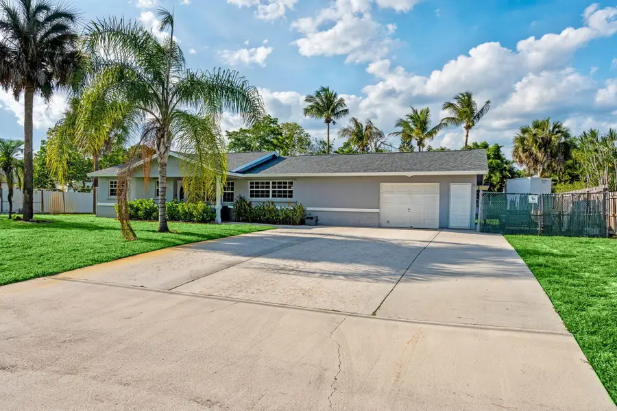 6537 Monmouth Road, West Palm Beach, FL 33413 - #3