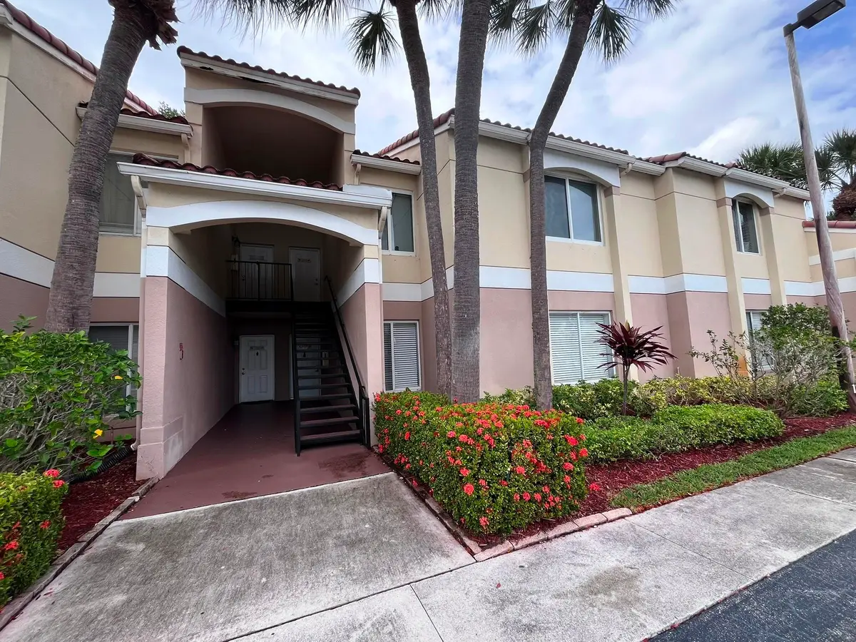 815 W Boynton Beach Boulevard #11-107, Boynton Beach, FL 33426 - #1