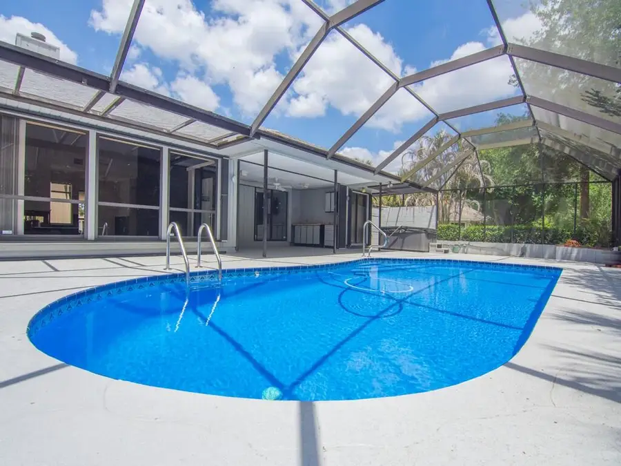 1070 47th Avenue Sw, Vero Beach, FL 32968 - #2