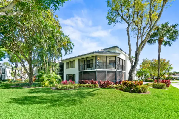 7533 Glendevon Lane #905, Delray Beach, FL 33446