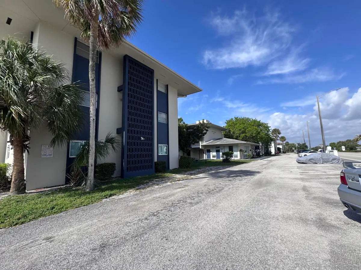 1150 E Sample Road #204, Pompano Beach, FL 33064 - #1