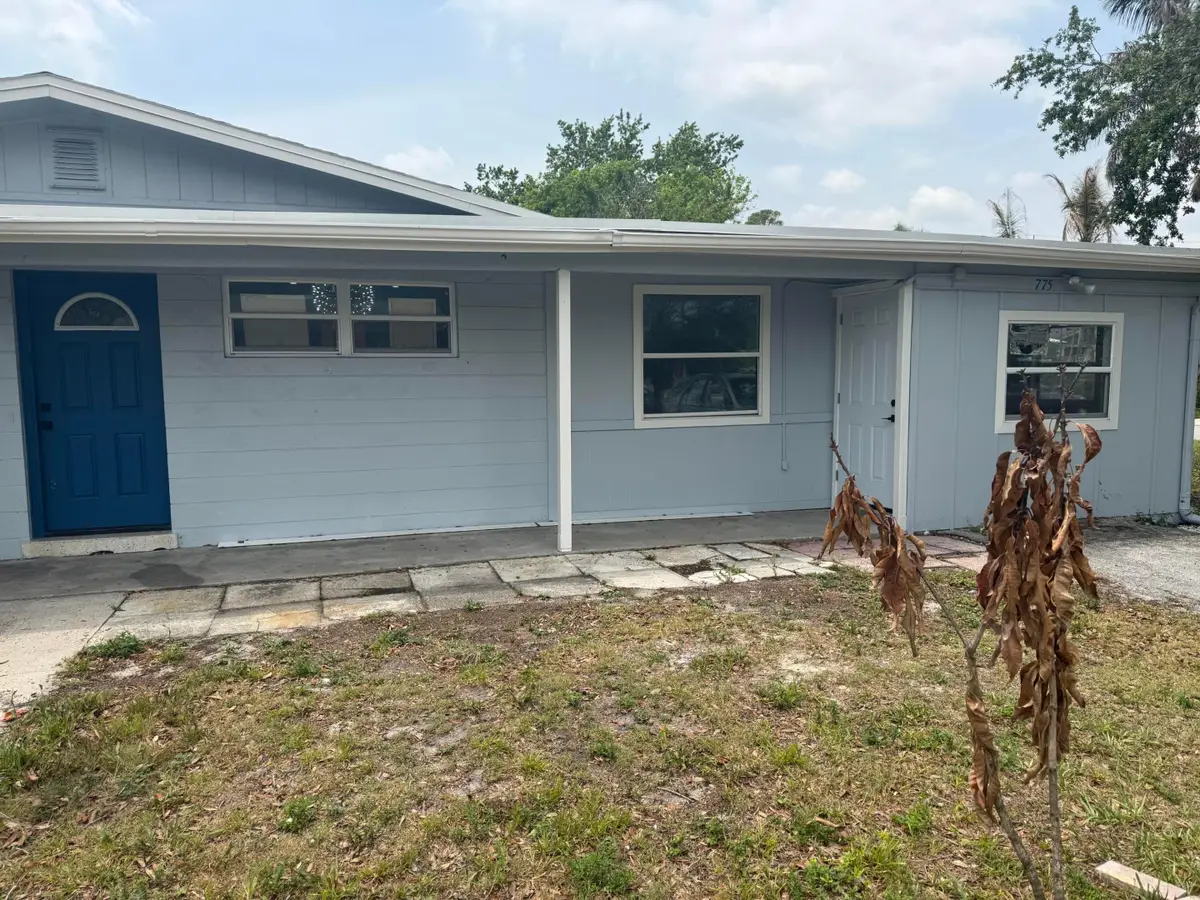 775 SW 4th Pl Place Sw, Vero Beach, FL 32962 - #1