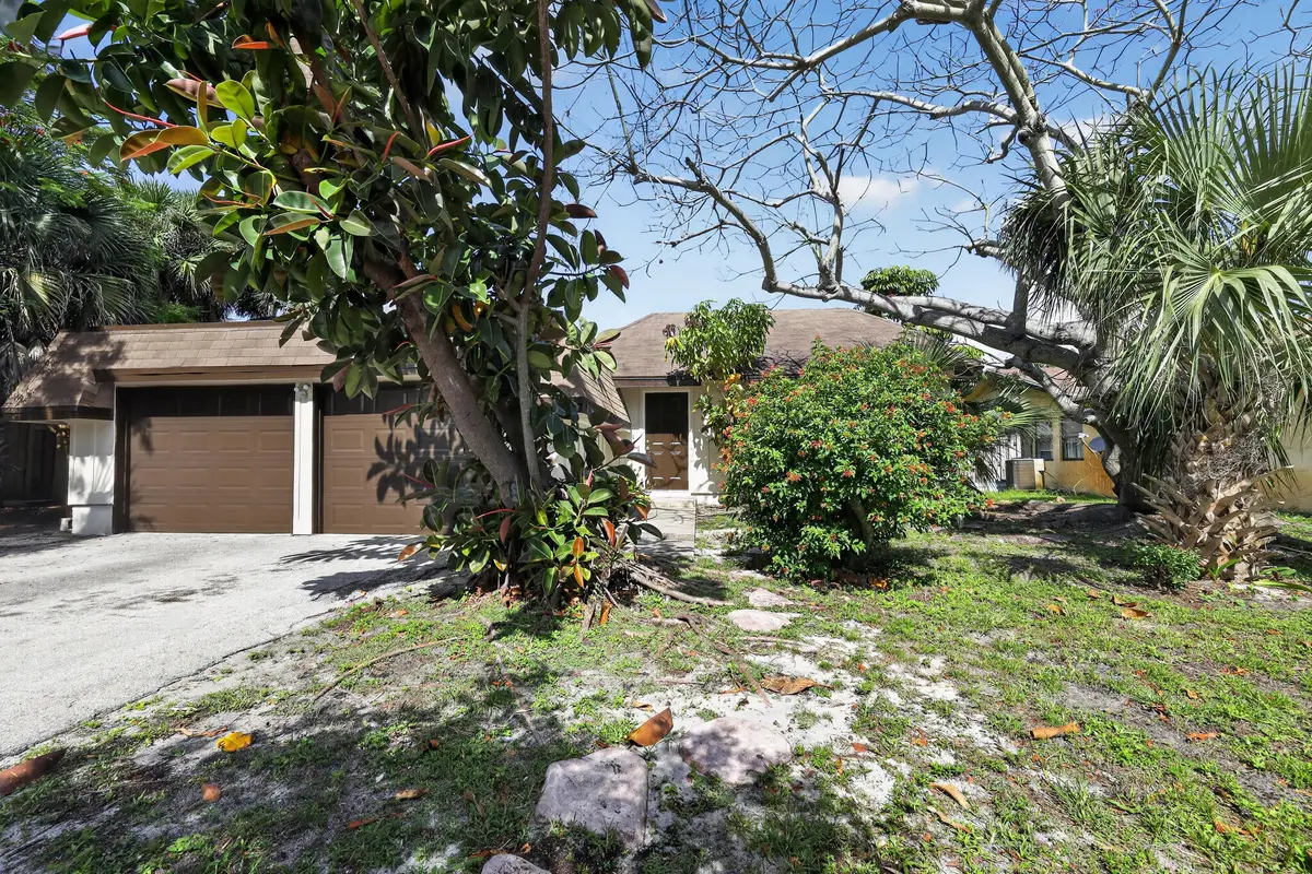748 Place Chateau, Delray Beach, FL 33445 - #1