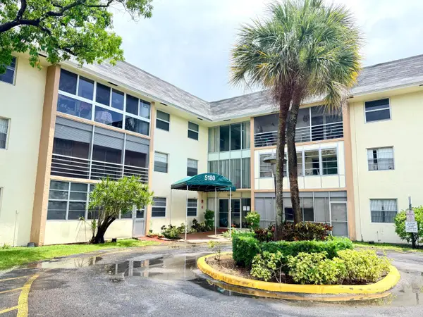 5180 E Sabal Palm Boulevard #228, Tamarac, FL 33319