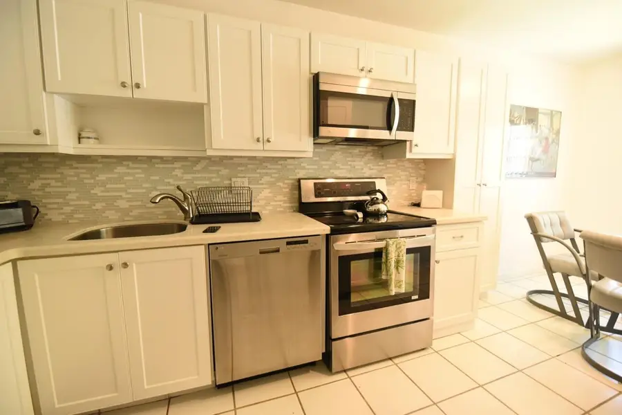 11 Southport Lane #H, Boynton Beach, FL 33436 - #2