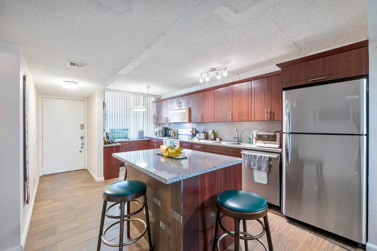250 Jacaranda Drive #308, Plantation, FL 33324 - #1