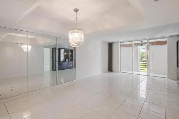 6850 10th Avenue N #406, ,, FL 33467