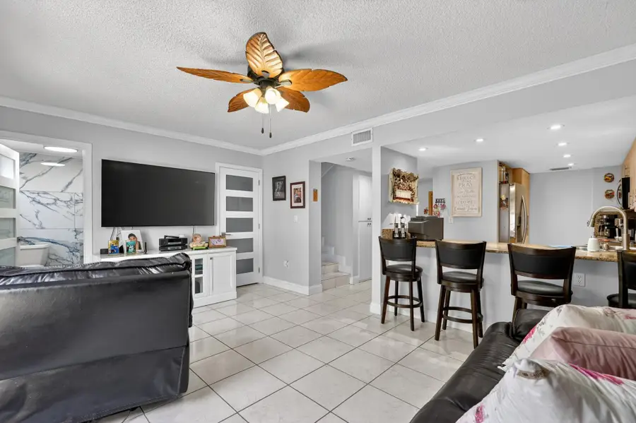7101 W 24th Avenue #45, Hialeah, FL 33016 - #3
