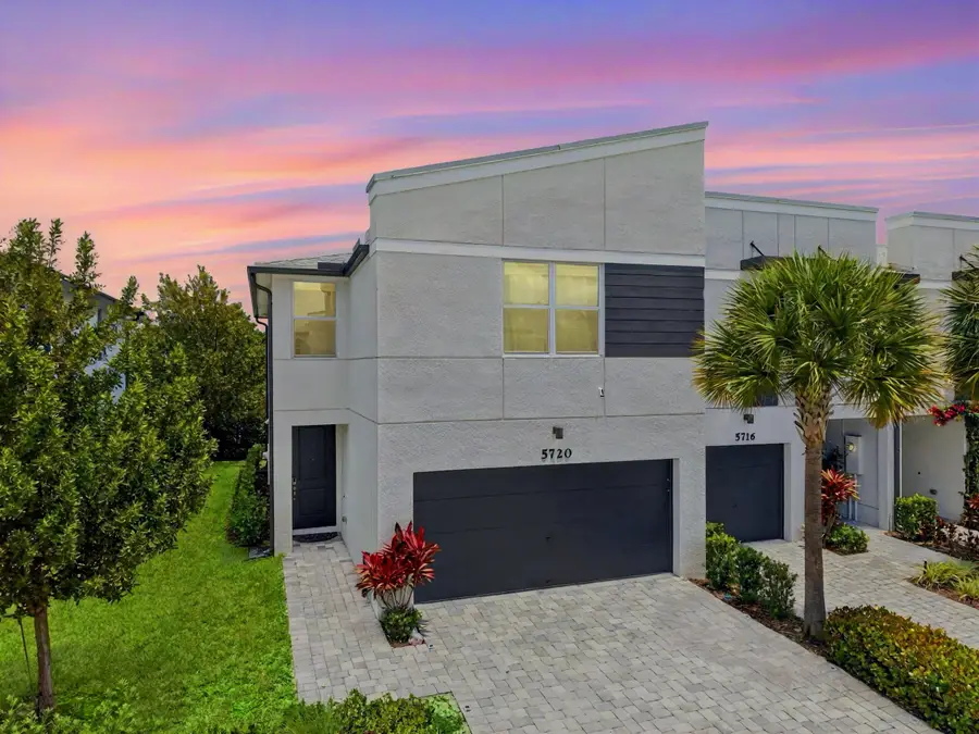 5720 Mentmore Drive, West Palm Beach, FL 33407 - #2