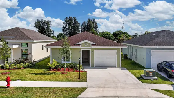 134 SW Seminole Crossing Court Sw, ,, FL 34956