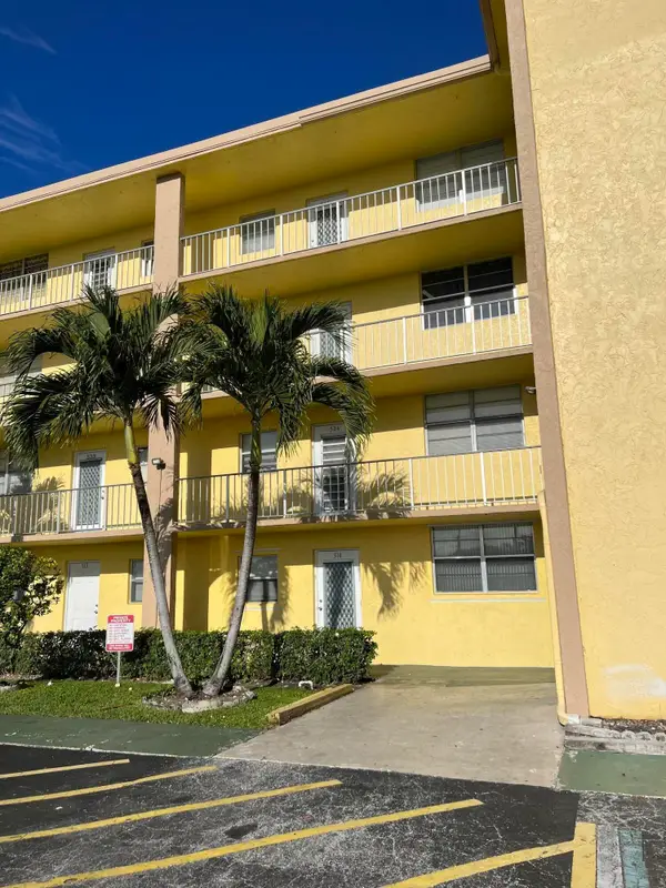9949 Sandalfoot Boulevard #Apt 514, Boca Raton, FL 33428