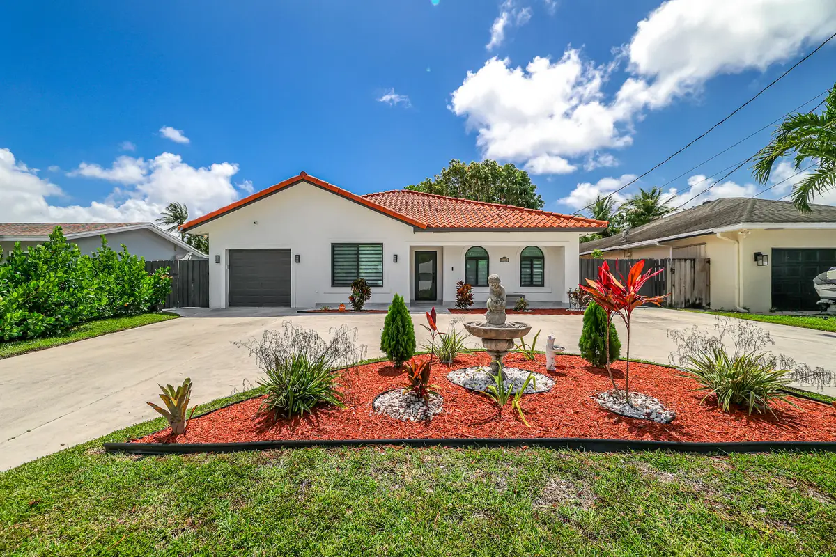 2000 SW 28th Avenue, Fort Lauderdale, FL 33312 - #1