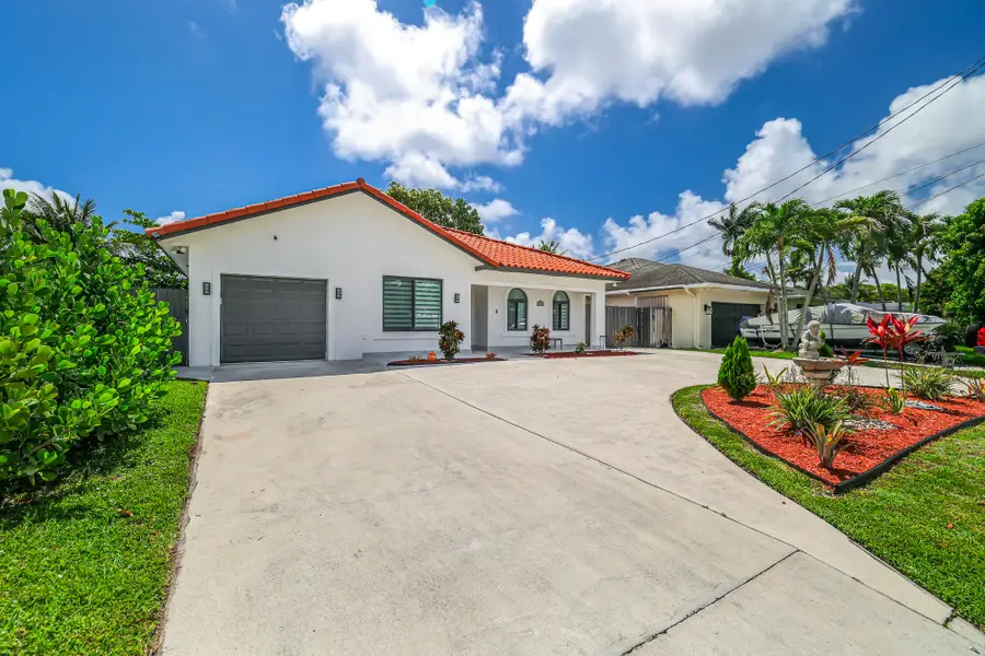2000 SW 28th Avenue, Fort Lauderdale, FL 33312 - #3