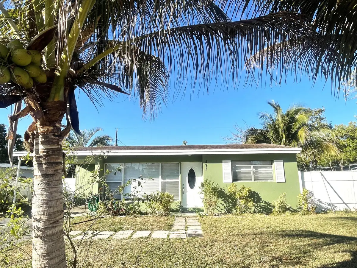 571 Sioux Road, Seminole Manor, FL 33462 - #1