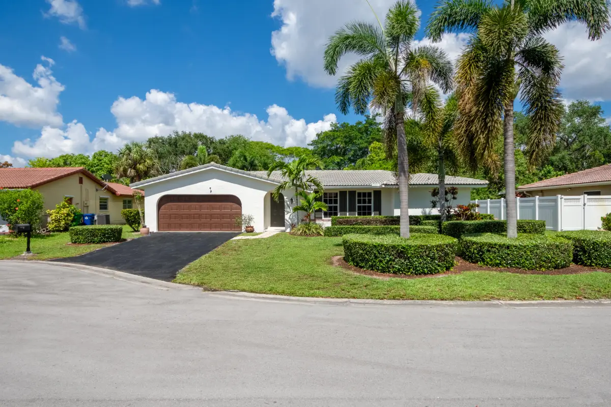 3844 NW 82nd Way, Coral Springs, FL 33065 - #1