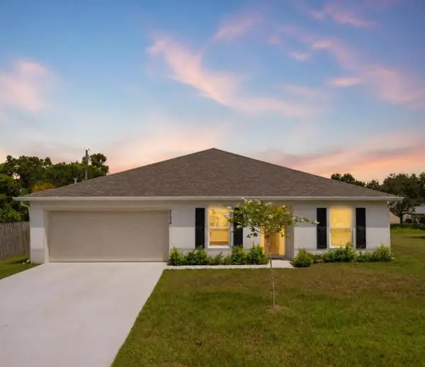 2126 SE North Blackwell Drive, Port St Lucie, FL 34952