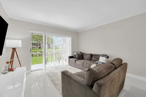 899 SE 2nd Avenue #120, Deerfield Beach, FL 33441