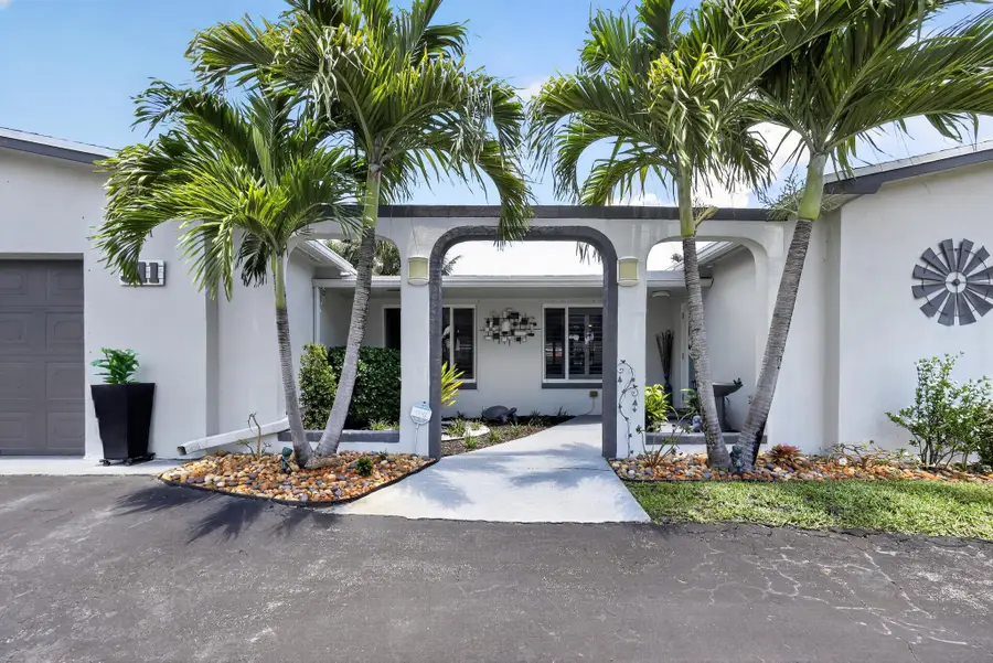 311 NW 93rd Terrace, Pembroke Pines, FL 33024 - #3