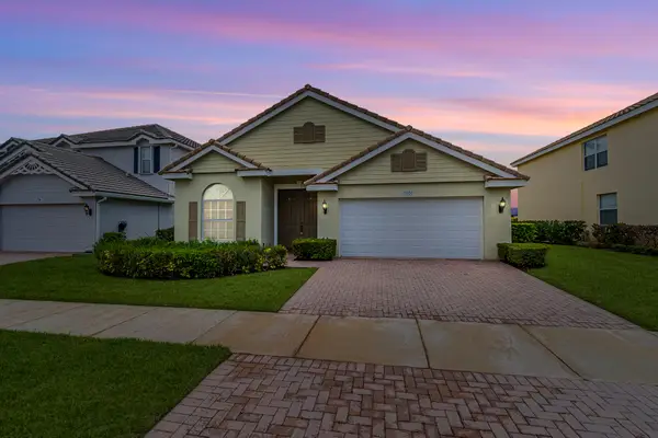 11500 SW Glengarry Court, Port St Lucie, FL 34987