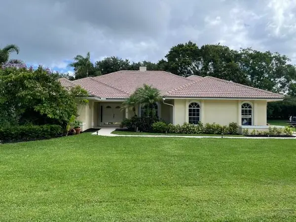 10 Alnwick Road, Palm Beach Gardens, FL 33418