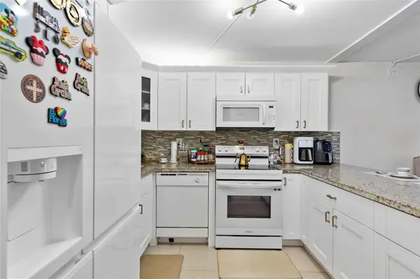 9300 SW 8th Street #102, Boca Raton, FL 33428