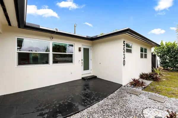 5530 NE 18th Avenue, Fort Lauderdale, FL 33334
