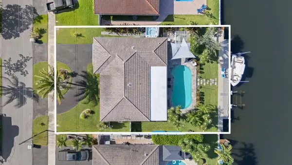 240 SE 2nd Avenue, Pompano Beach, FL 33060