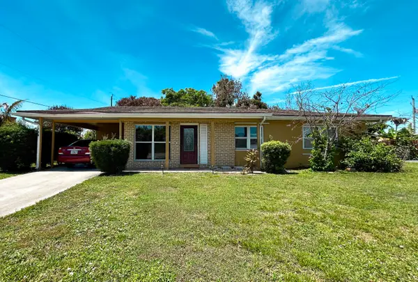179 SE Soneto Court, Port St Lucie, FL 34983
