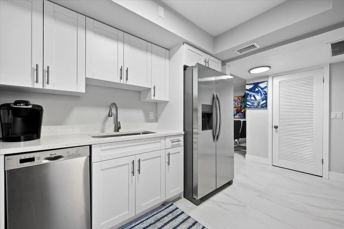 5500 Tamberlane Circle #Apt 105, Palm Beach Gardens, FL 33418 - #1